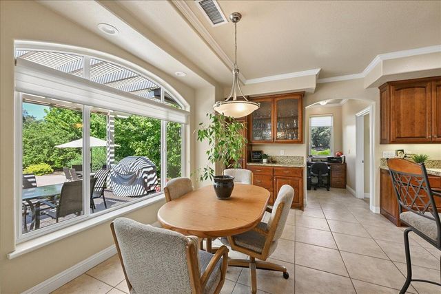 13700 Blackwood Way, Auburn, CA 95602
