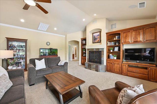 13700 Blackwood Way, Auburn, CA 95602