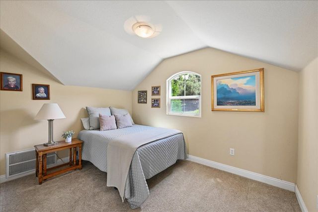 13700 Blackwood Way, Auburn, CA 95602