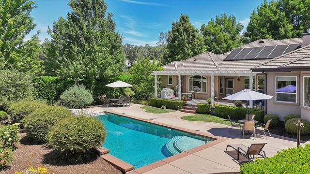 13700 Blackwood Way, Auburn, CA 95602