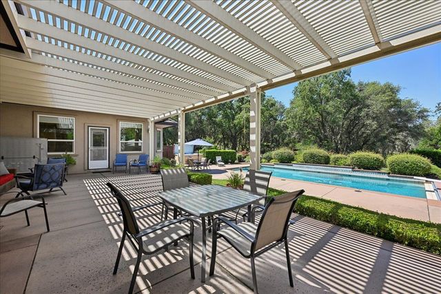 13700 Blackwood Way, Auburn, CA 95602