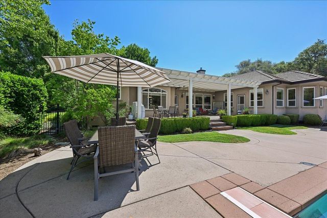 13700 Blackwood Way, Auburn, CA 95602