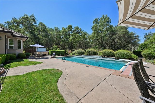 13700 Blackwood Way, Auburn, CA 95602