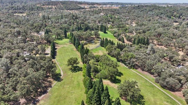 13700 Blackwood Way, Auburn, CA 95602