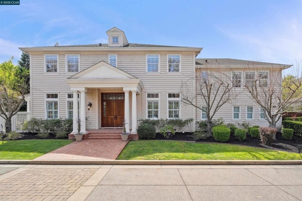 3 Brooktree Dr, Danville, CA 94506