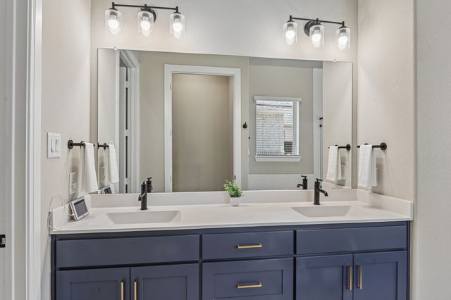 4817 Forest Crest Parkway, Arlington, TX 76005