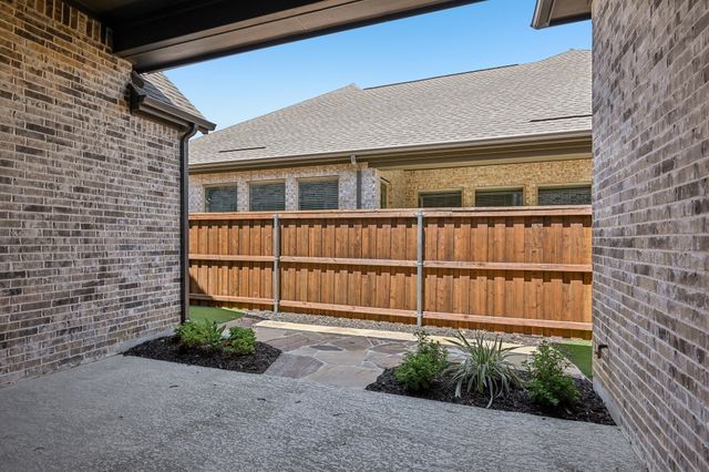 4817 Forest Crest Parkway, Arlington, TX 76005