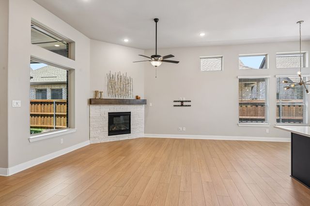 4817 Forest Crest Parkway, Arlington, TX 76005