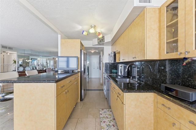 251 174th St 2302, Sunny Isles Beach, FL 33160