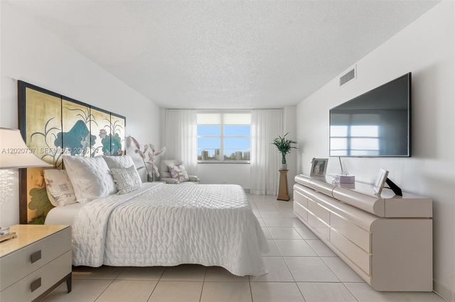 251 174th St 2302, Sunny Isles Beach, FL 33160