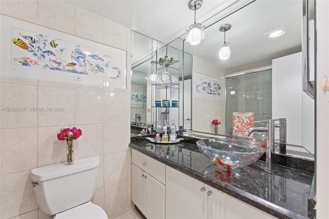 251 174th St 2302, Sunny Isles Beach, FL 33160
