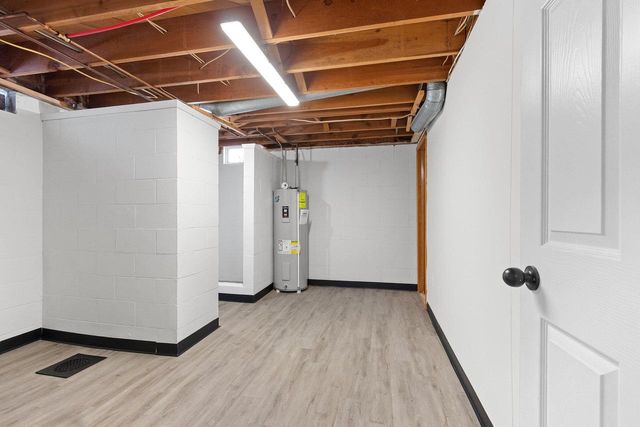 1235 W FRANCES STREET, Appleton, WI 54914