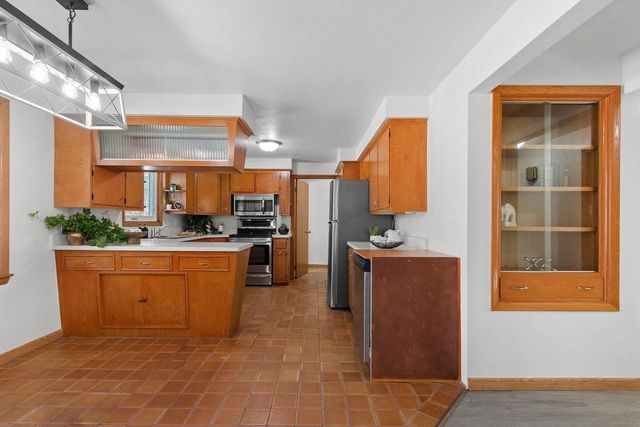 1235 W FRANCES STREET, Appleton, WI 54914