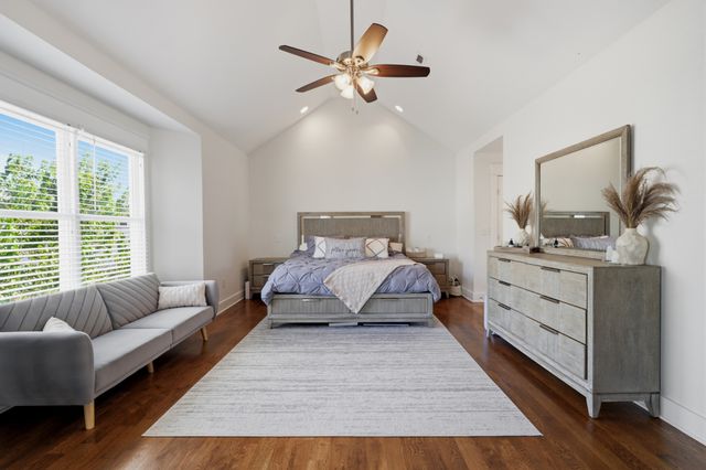 906B Delmas Ave, Nashville, TN 37216