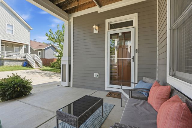 906B Delmas Ave, Nashville, TN 37216