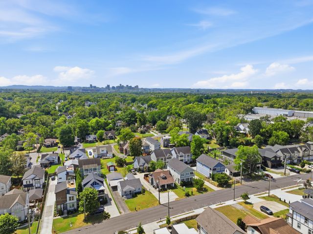 906B Delmas Ave, Nashville, TN 37216