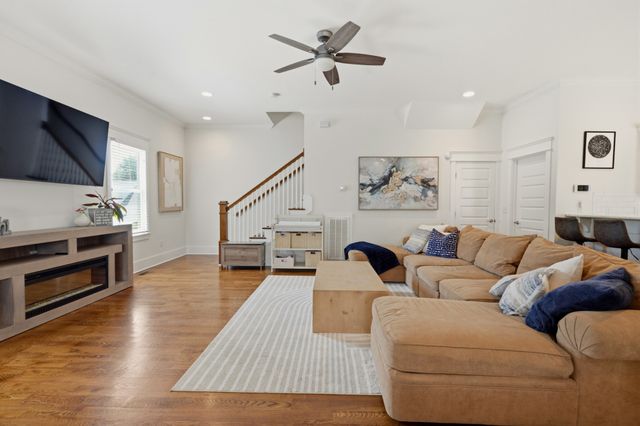 906B Delmas Ave, Nashville, TN 37216
