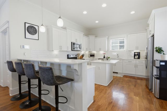 906B Delmas Ave, Nashville, TN 37216