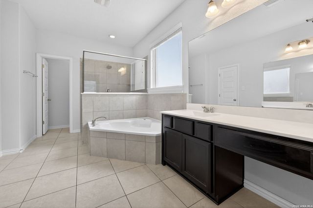 2805 CHENEY RD, Schertz, TX 78108