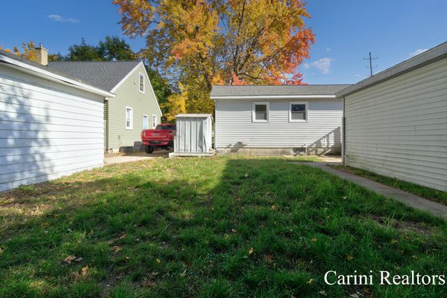 3383 Flamingo Avenue SW, Wyoming, MI 49509