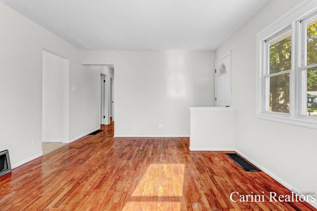 3383 Flamingo Avenue SW, Wyoming, MI 49509