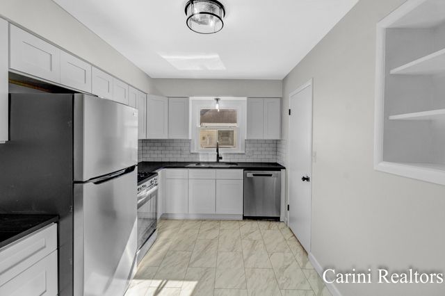 3383 Flamingo Avenue SW, Wyoming, MI 49509