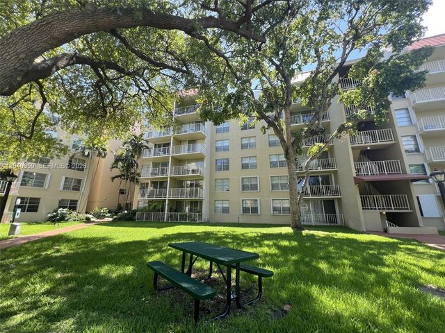 13120 SW 92nd Avenue B209, Miami, FL 33176