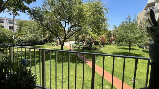 13120 SW 92nd Avenue B209, Miami, FL 33176
