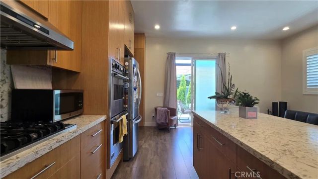 1018 La Presa Drive, Pasadena, CA 91107
