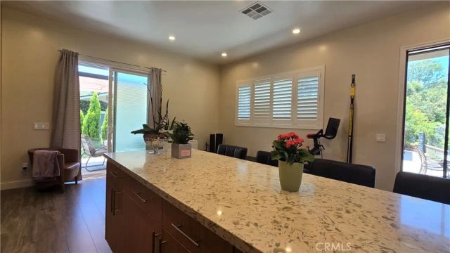 1018 La Presa Drive, Pasadena, CA 91107