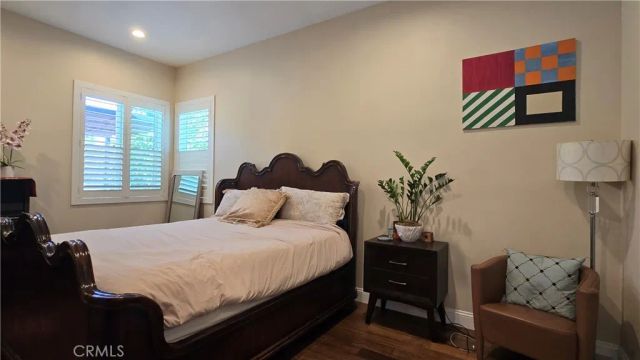 1018 La Presa Drive, Pasadena, CA 91107