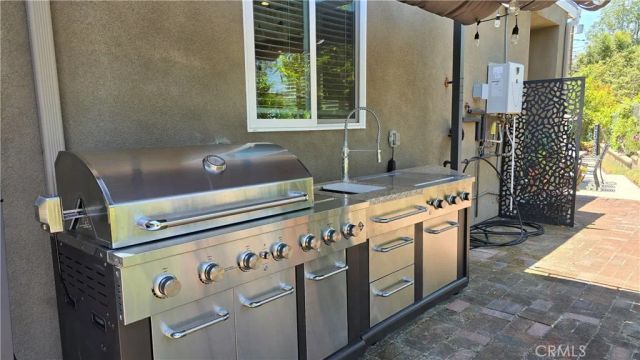 1018 La Presa Drive, Pasadena, CA 91107