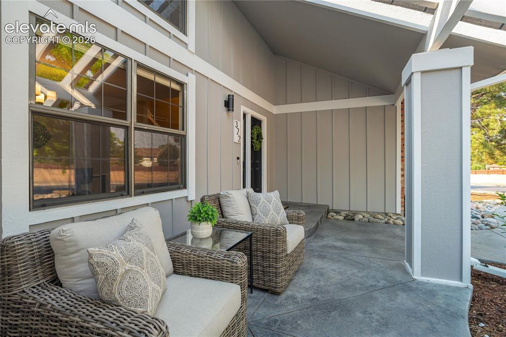 322 W Cheyenne Mountain Boulevard, Colorado Springs, CO 80906 — photo 3