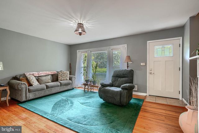 9807 HILLTOP DR, Baltimore, MD 21234