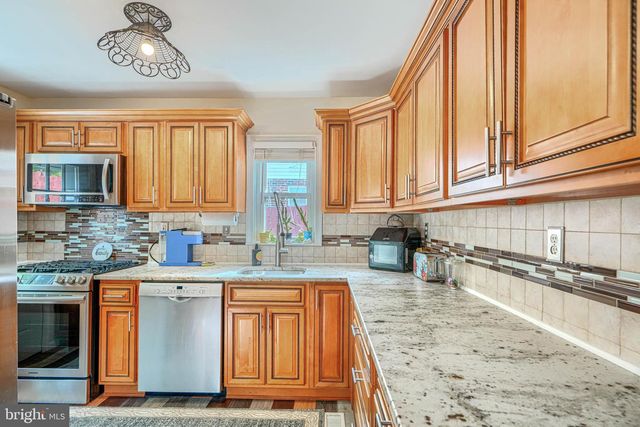9807 HILLTOP DR, Baltimore, MD 21234