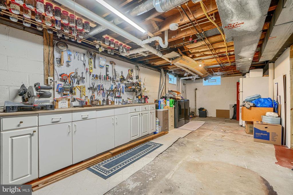 Image 52 of property listing at 9807 HILLTOP DR, Baltimore, MD 21234