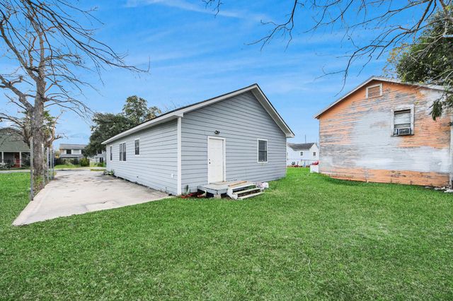 15 High Street, Baytown, TX 77520