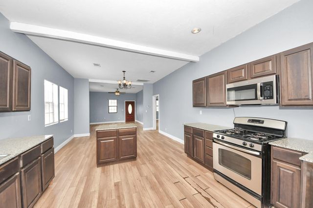 15 High Street, Baytown, TX 77520