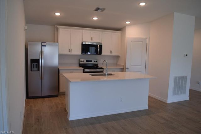 1809 NW 6th AVE, Cape Coral, FL 33993