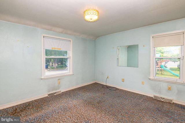 327 NEWPORT AVE, Reading, PA 19611