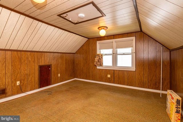 327 NEWPORT AVE, Reading, PA 19611
