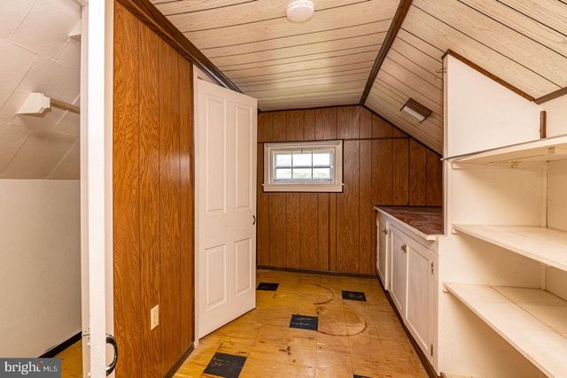 327 NEWPORT AVE, Reading, PA 19611