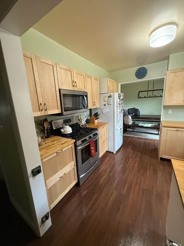 8549 Oakside Street, Portage, MI 49002