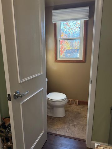 8549 Oakside Street, Portage, MI 49002