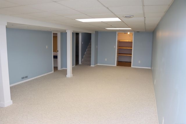8549 Oakside Street, Portage, MI 49002