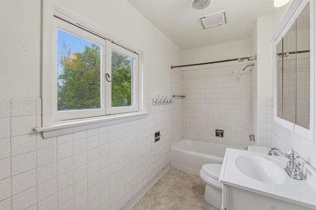 108 PROSPECT AVENUE, Beaver Dam, WI 53916