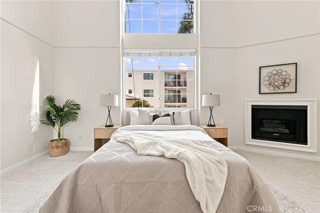 7033 La Tijera, Los Angeles, CA 90045