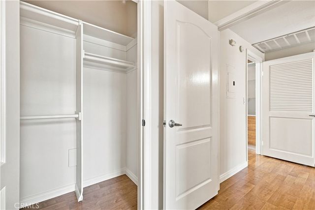 7033 La Tijera, Los Angeles, CA 90045