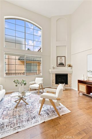 7033 La Tijera, Los Angeles, CA 90045