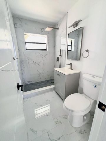 1400 N 70th Ter, Hollywood, FL 33024